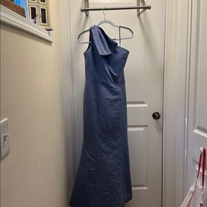 Amsale Elegant One-Shoulder Blue Gown